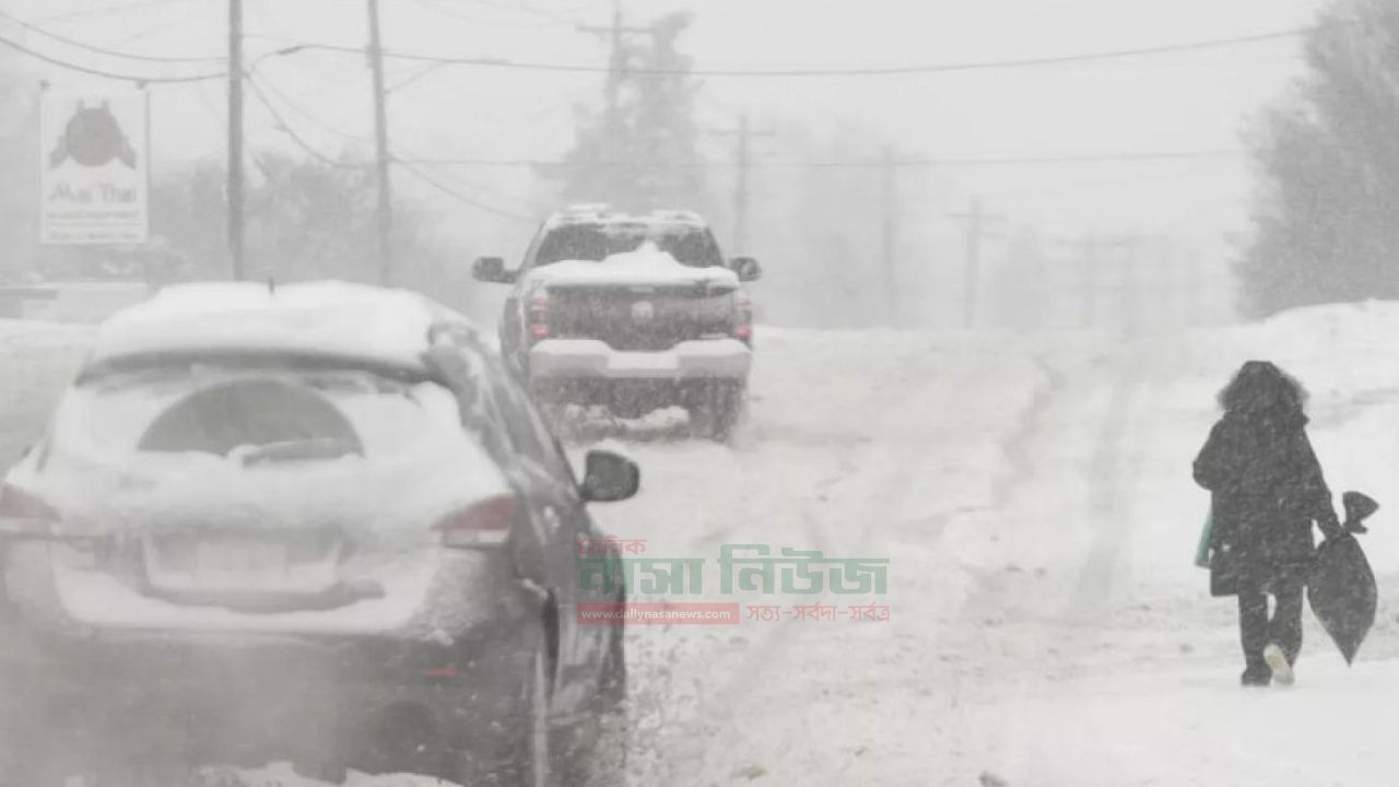 প্রবল তুষারপাত,বরফ ও হিমবৃষ্টির কারণে  বিপর্যস্ত পুরো যুক্তরাষ্ট্র,১০ লাখেরও বেশি বিদ্যুৎহীন পরিবার 